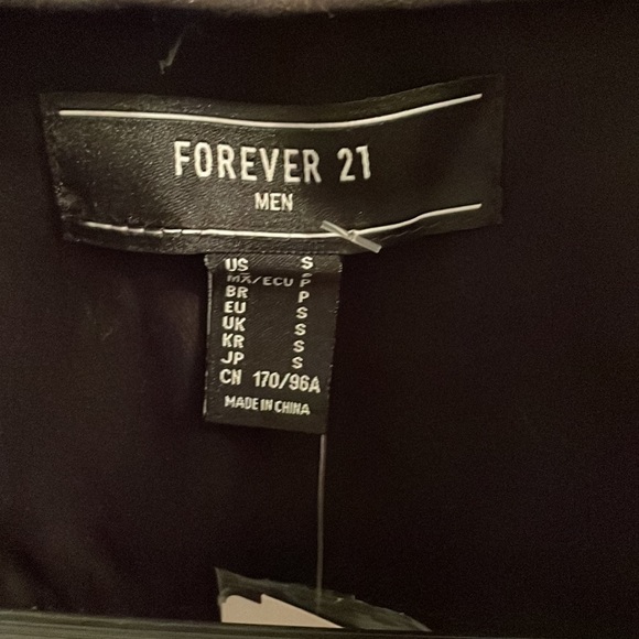 NWT Black button down shirt - Picture 3 of 4